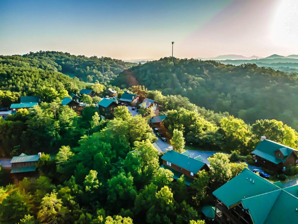 Cozy Log Cabin!! In Heart Of Pf & Close To The Smokies بيدجن فورج المظهر الخارجي الصورة