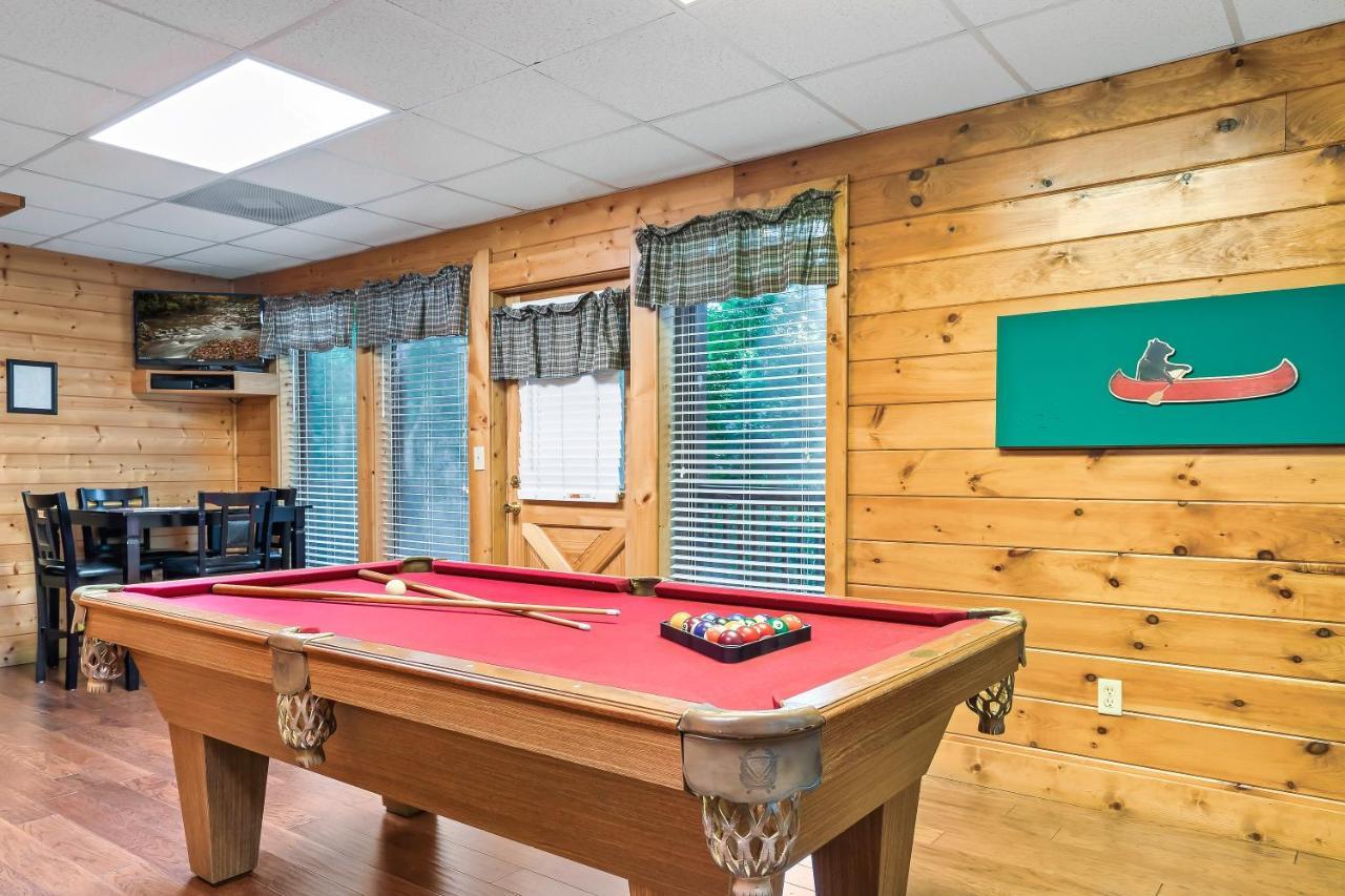 Cozy Log Cabin!! In Heart Of Pf & Close To The Smokies بيدجن فورج المظهر الخارجي الصورة