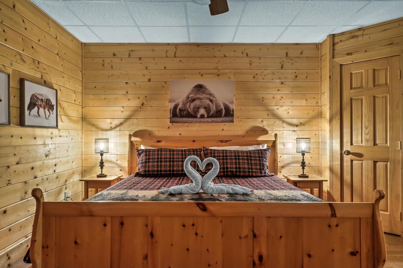 Cozy Log Cabin!! In Heart Of Pf & Close To The Smokies بيدجن فورج المظهر الخارجي الصورة