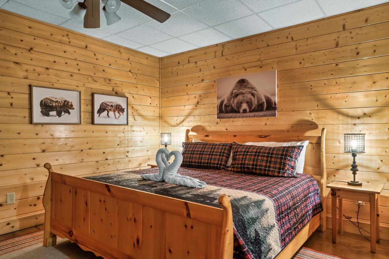 Cozy Log Cabin!! In Heart Of Pf & Close To The Smokies بيدجن فورج المظهر الخارجي الصورة