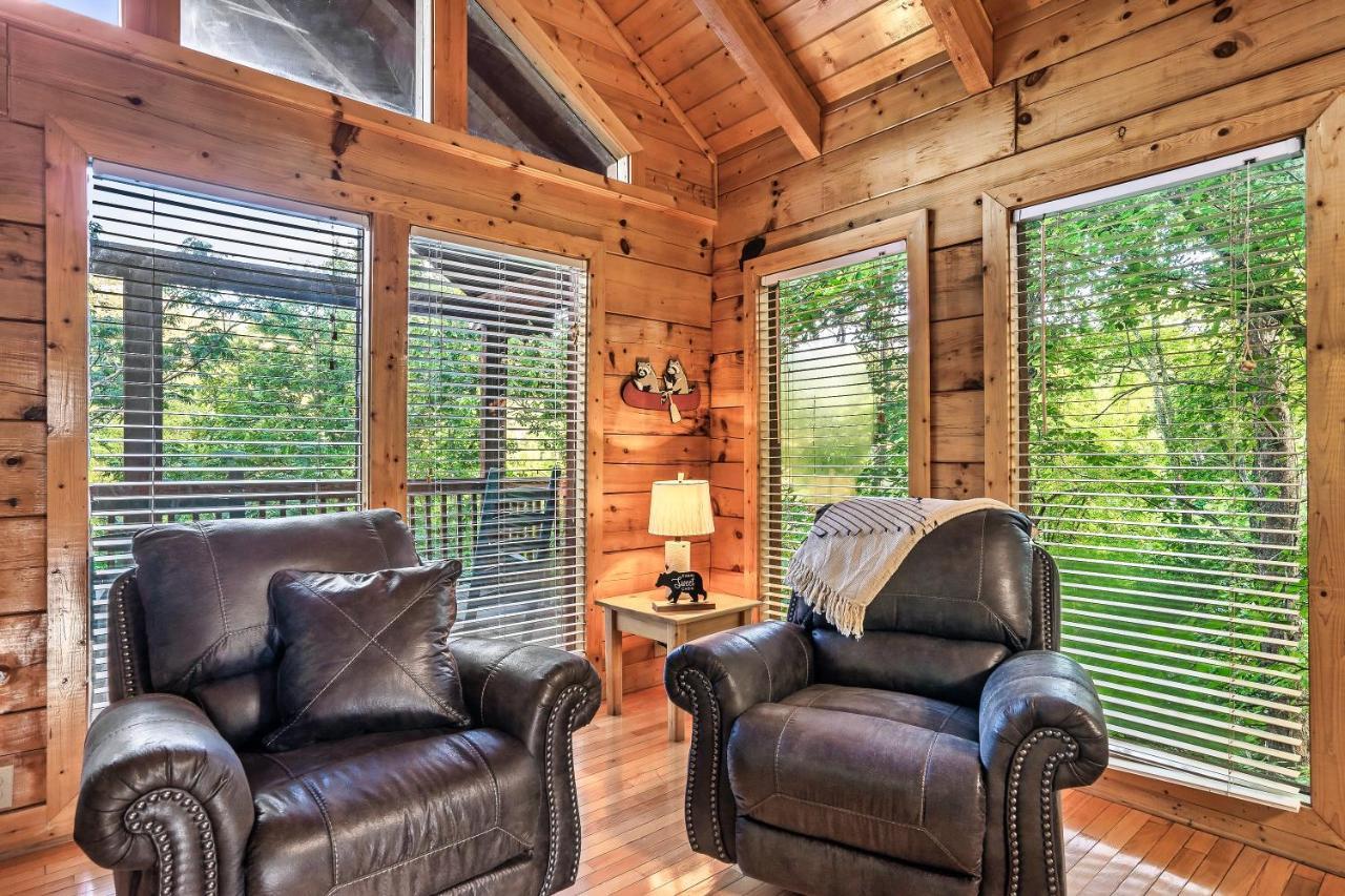 Cozy Log Cabin!! In Heart Of Pf & Close To The Smokies بيدجن فورج المظهر الخارجي الصورة